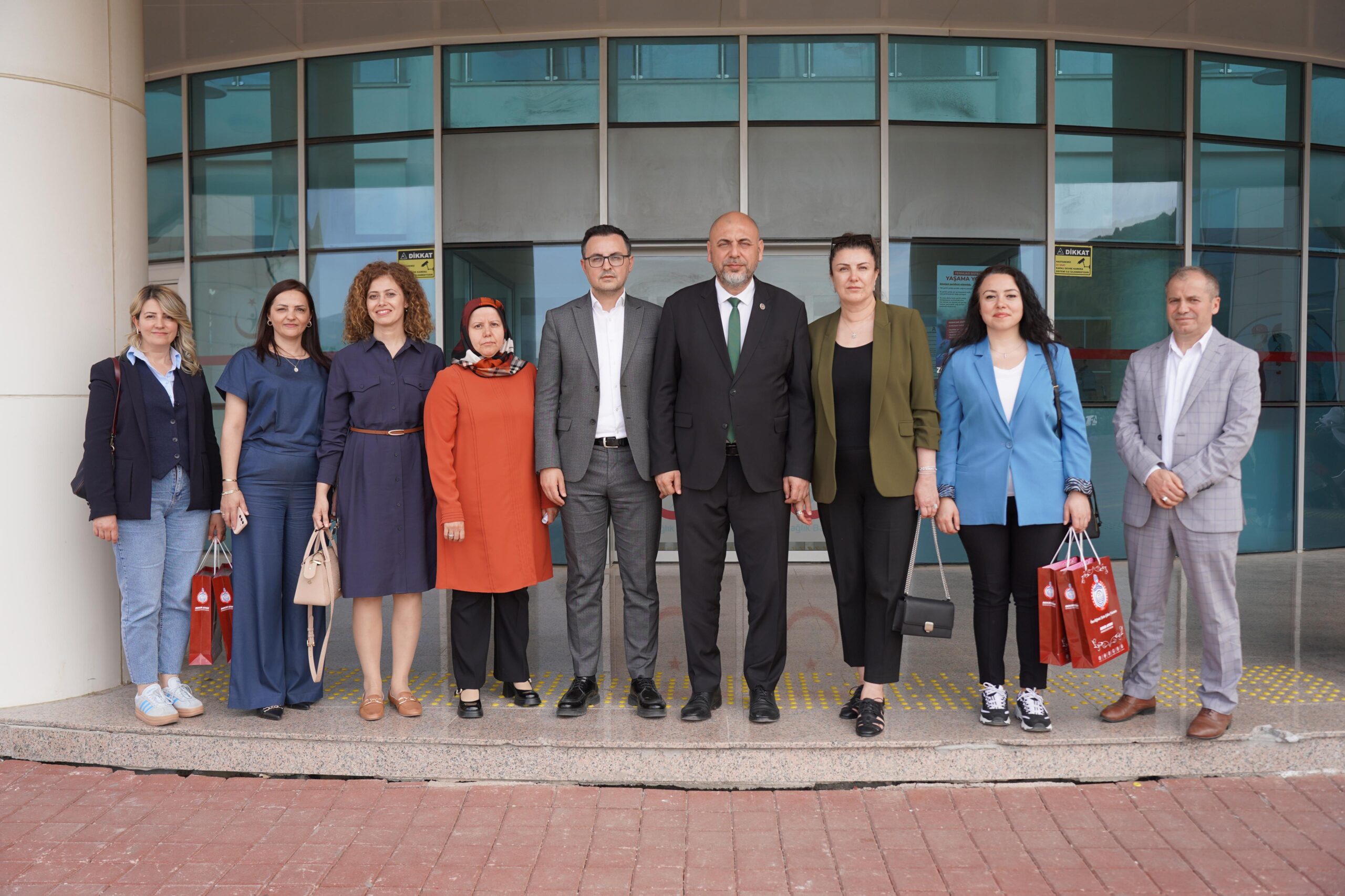Orhangazi Belediyesi’nden ilçe devlet hastanesine ziyaret