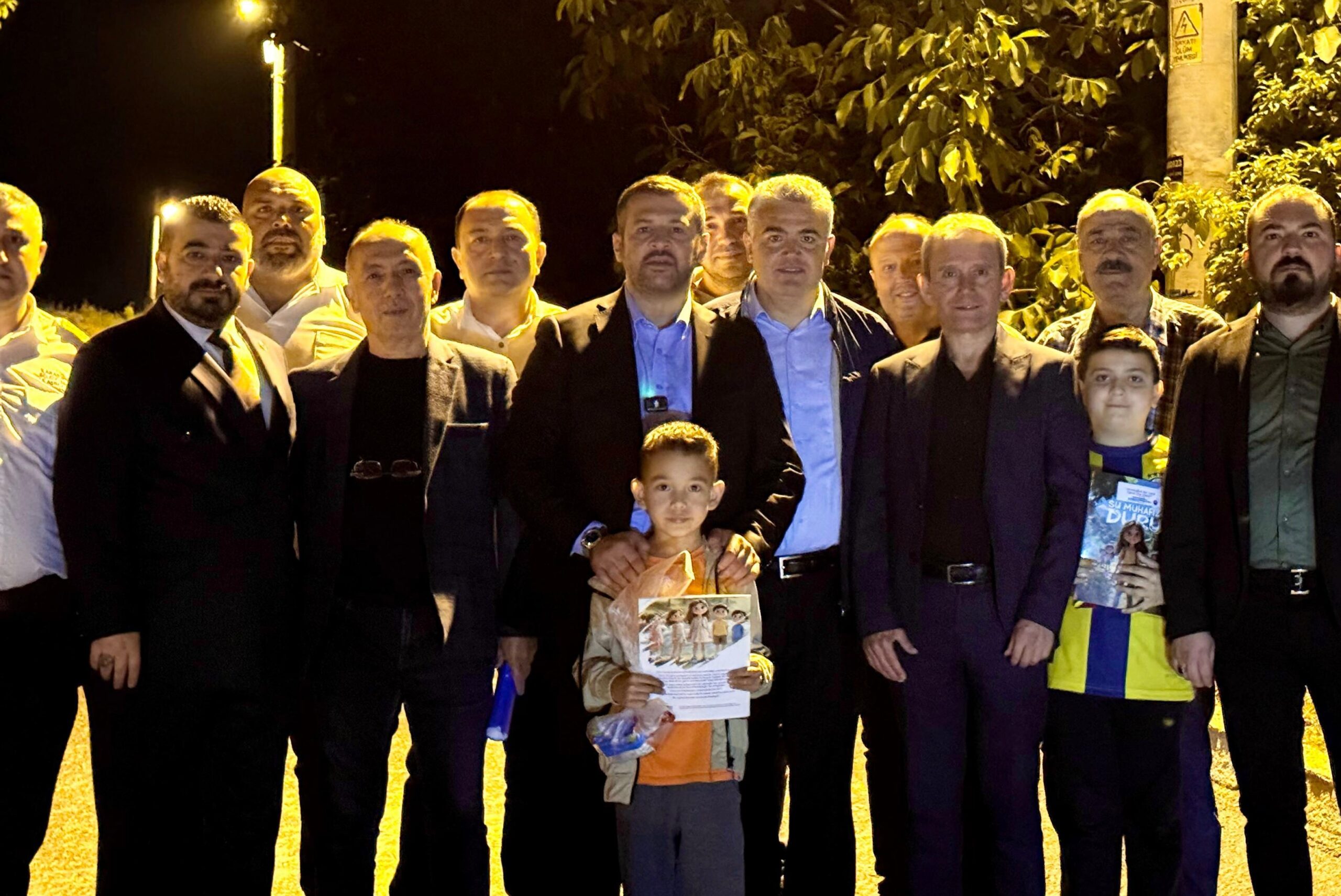 Başkan Çetinkaya, Aydınlıkevler Mahallesi’nde vatandaşlarla buluştu