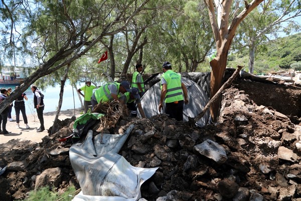 Adaboğazı’ndaki kaçak yapılar yıkıldı