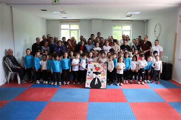 Es Çocuk Evi öğrencilerinden özel bireylere ziyaret