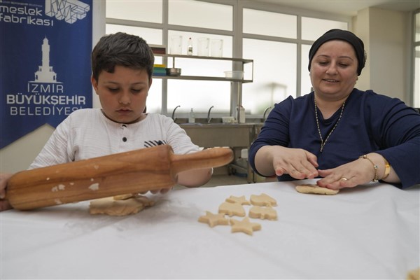 İzmir’de anneler için etkinlikler düzenlendi