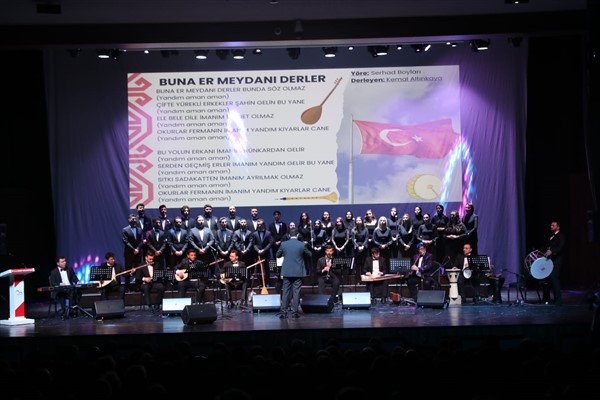 İzmit Belediyesi’nden Türk Halk Müziği konseri