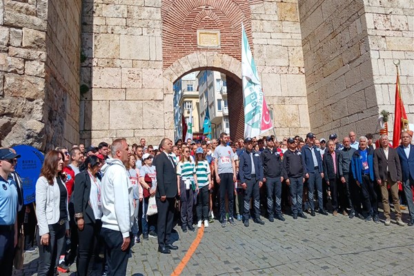 Bursa’da tarihi kent koşusu başladı