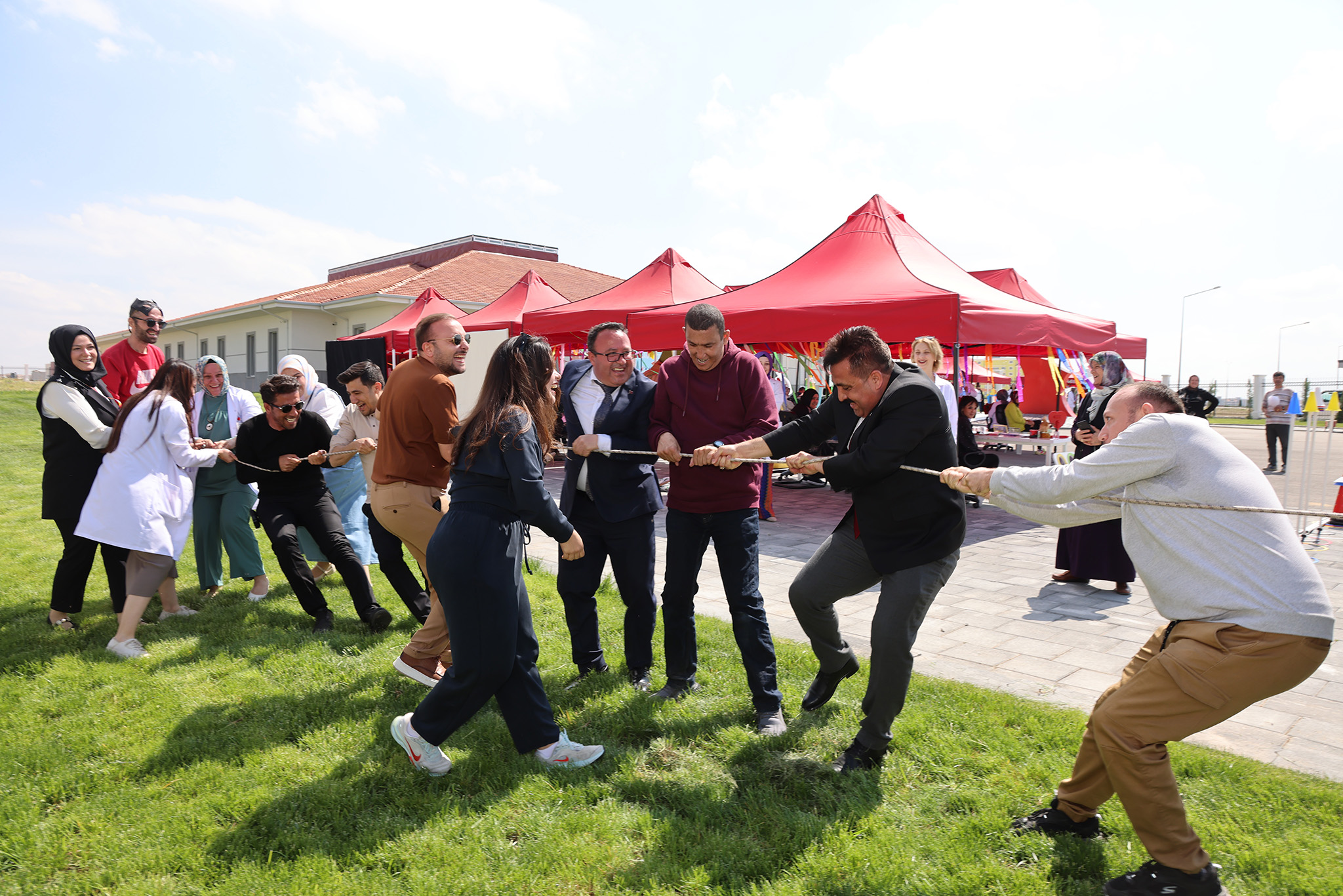 Karaman Belediyesi’nden Ana Kucağı’nda bahar şenliği