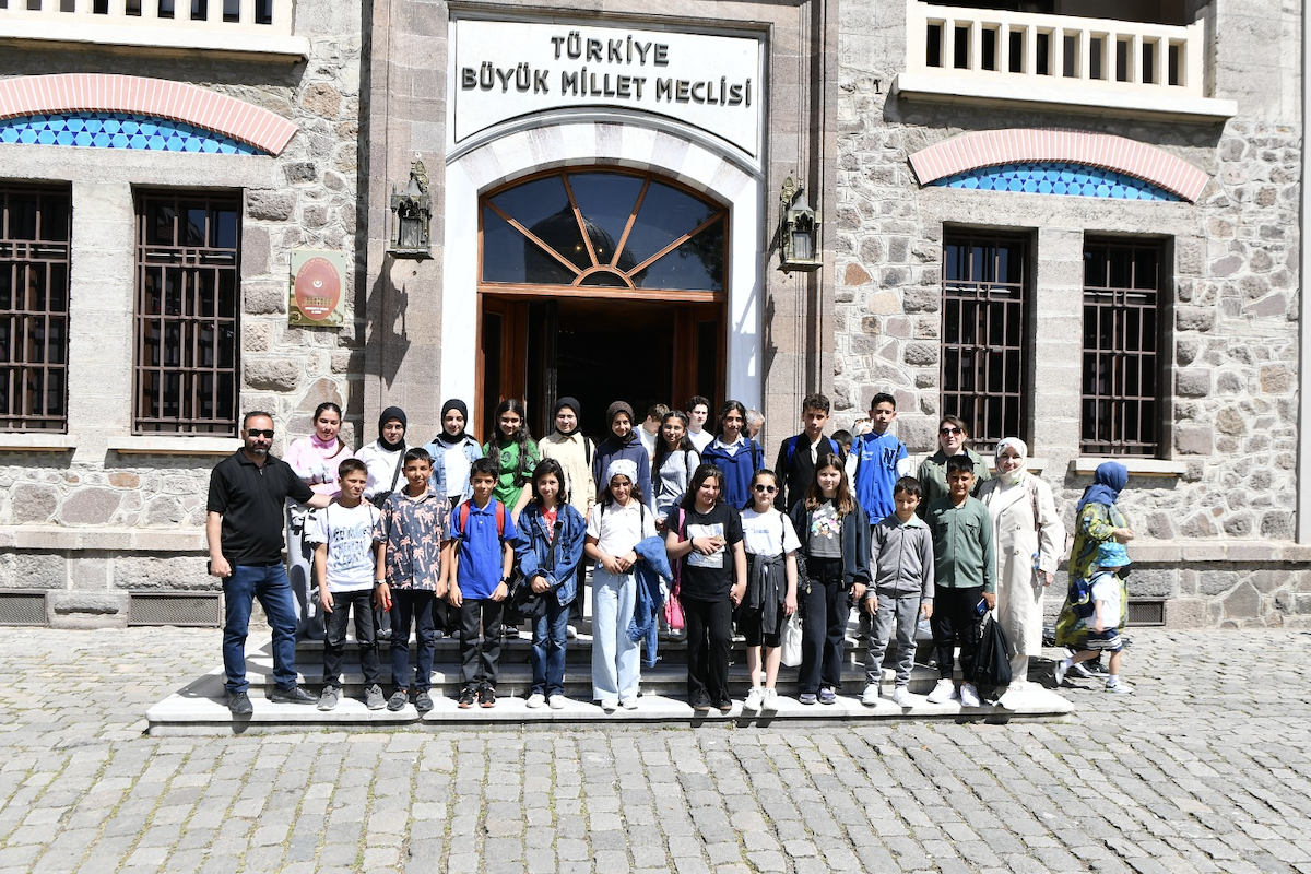 Mamaklı öğrenciler müzeleri geziyor