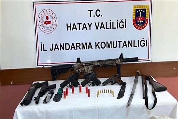 İskenderun’da sosyal medyada silah paylaşan 6 kişiye operasyon