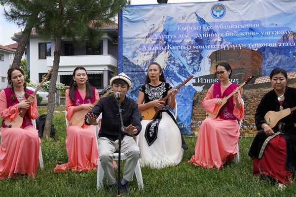 Kırgız halkı İznik’te şenliklerde buluştu