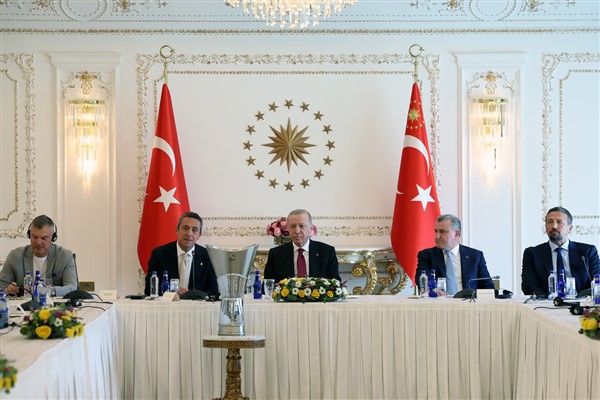 Erdoğan, THY Avrupa Ligi şampiyonu Fenerbahçe Beko basketbol takımını kabul etti