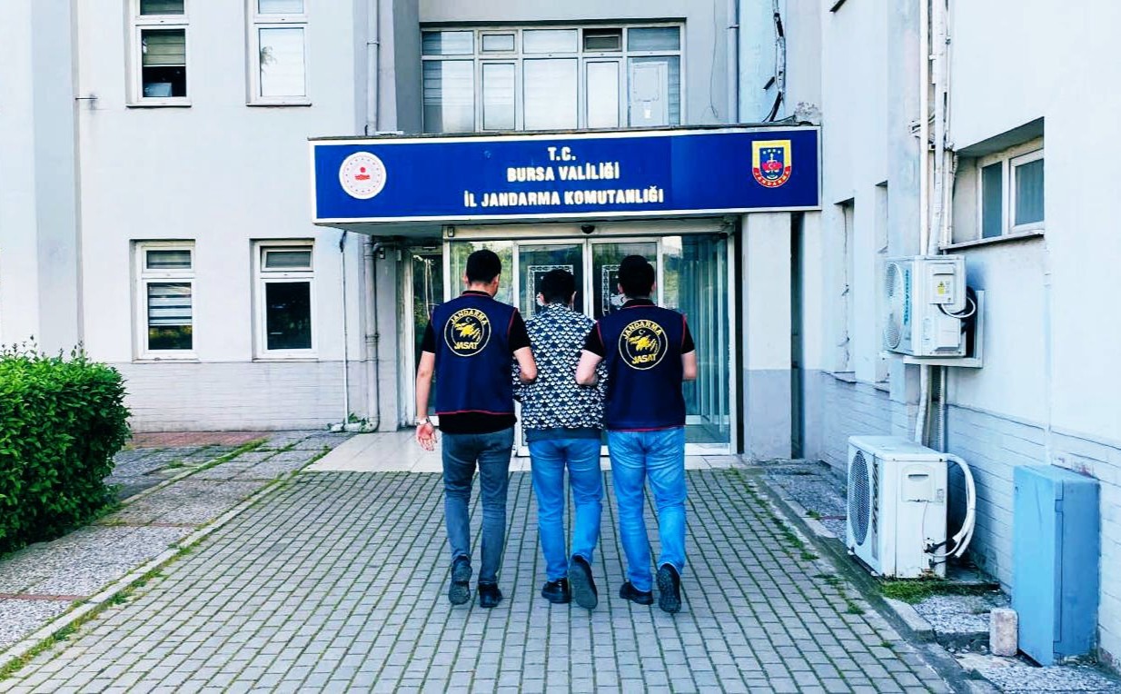 Bursa İl Jandarma Komutanlığı’ndan dolandırıcılara yönelik operasyon