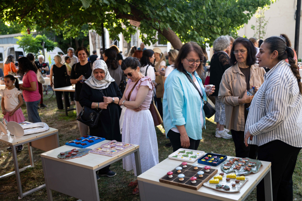 Bornova’da Seramik ve Çini Sergisi sanatseverlerle buluştu