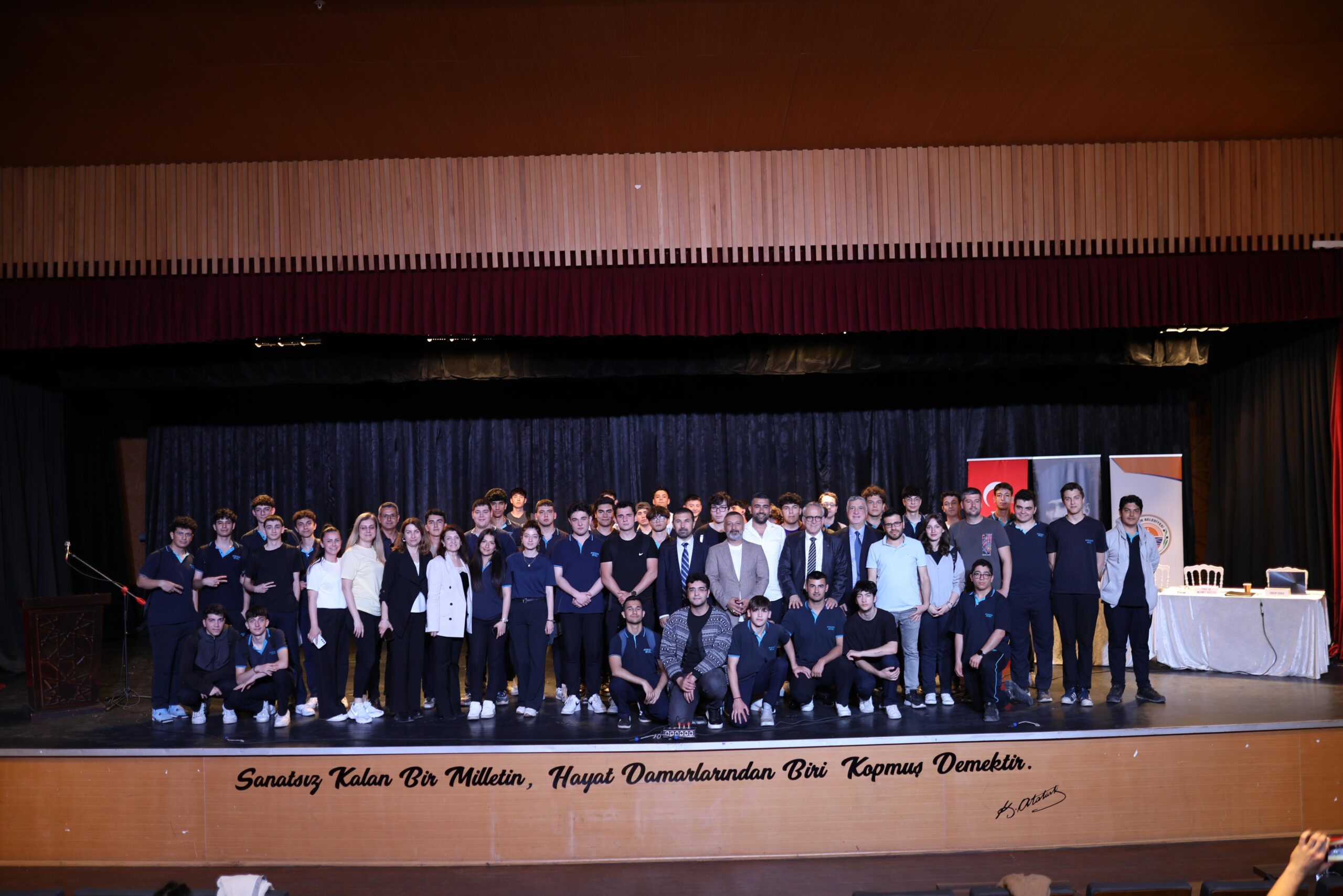 Gemlik Belediyesi’nden “Üretken Yapay Zekâ Çağında Akıllı Şehirler” başlıklı konferans