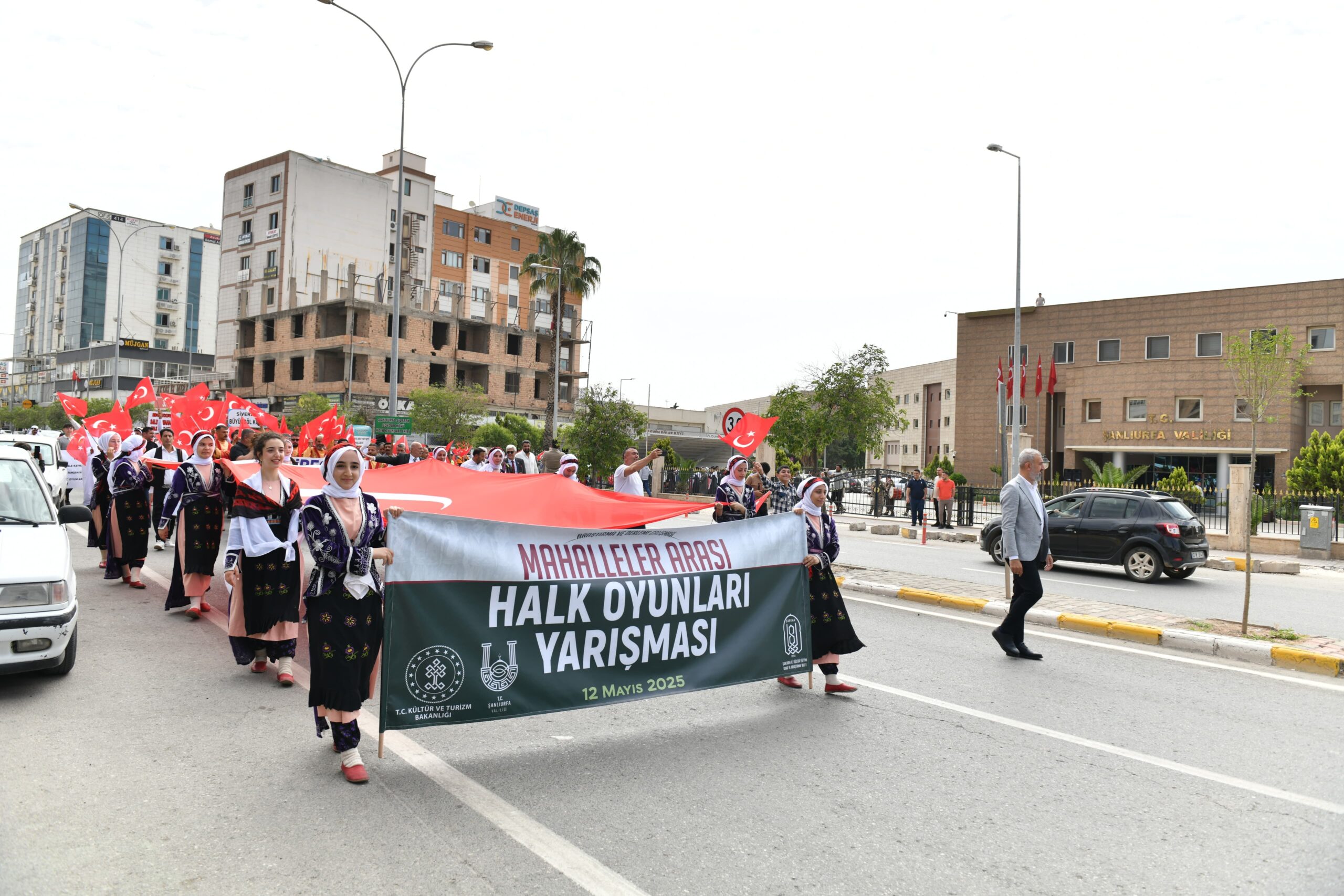 Mahalleler Arası Halk Oyunları Yarışması başladı