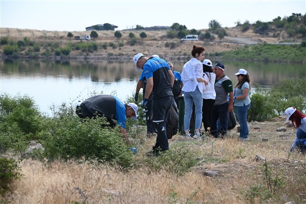 Manisa’da yaklaşık 4,5 ton çöp toplandı