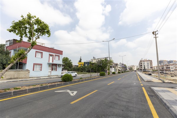 Tarsus’da caddeler yenileniyor