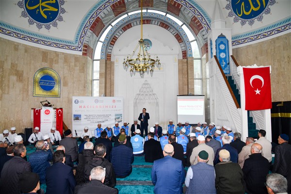 TRabzon’da hacı adayları uğurlandı