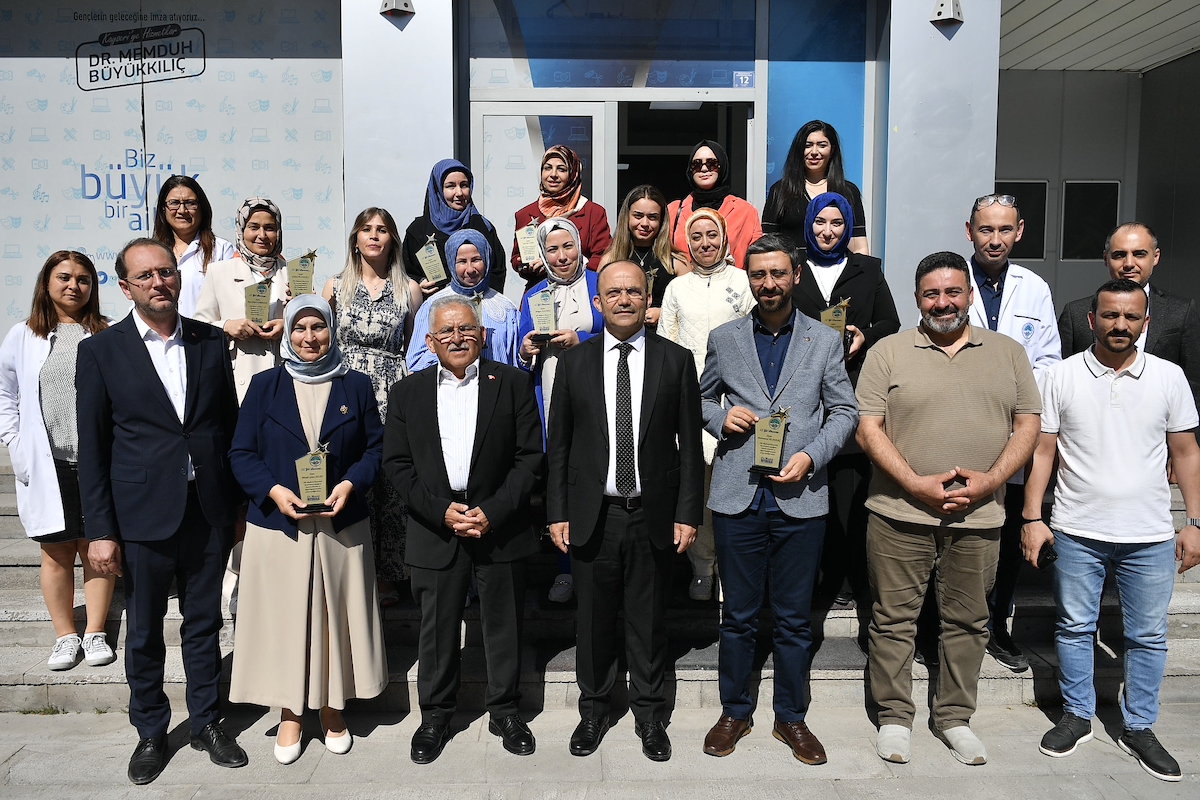 Başkan Büyükkılıç’tan Aile Akademisi’ne destek ziyareti