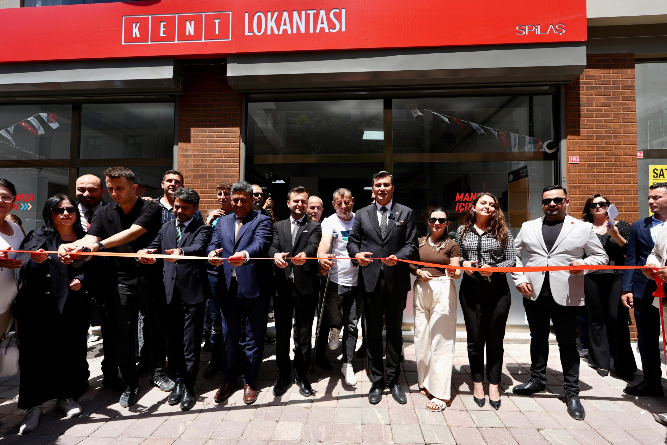 Manisa Büyükşehir Belediyesi’nin 5. Kent Lokantası Muradiye’de açıldı