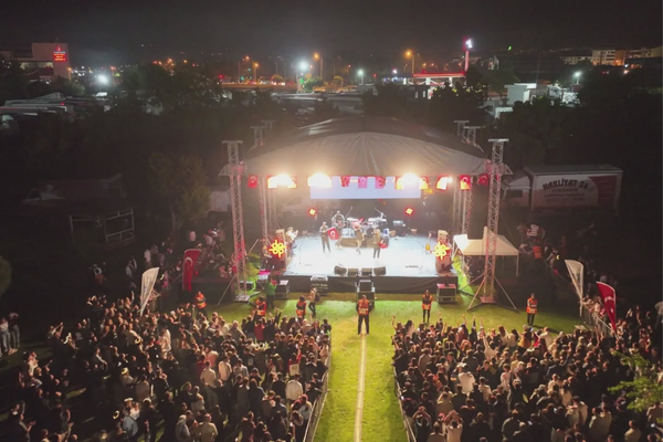 Karacabey’de 19 Mayıs konserlerle kutlandı