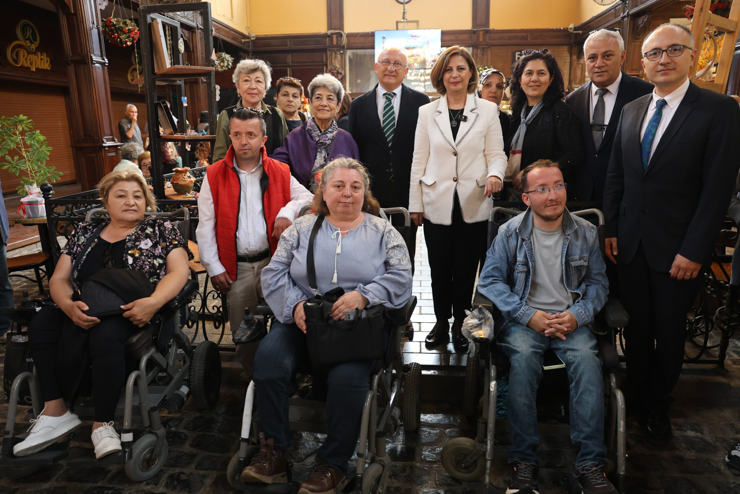 Başkan Ünlüce: Bu merkez birlikte yaşamın da en güzel örneği