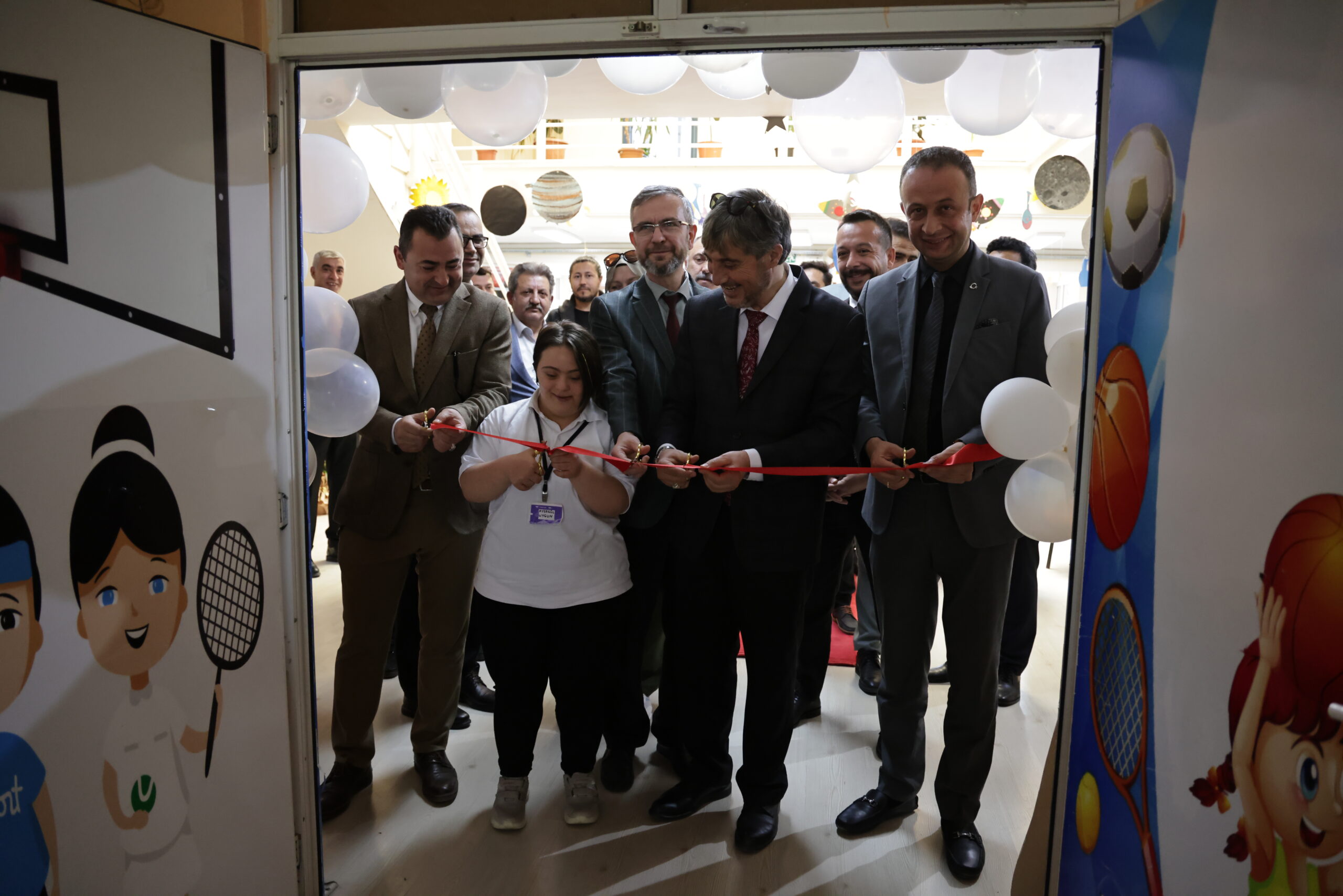 Kütahya’da TÜBİTAK 4006 Bilim Fuarı açılışı yapıldı