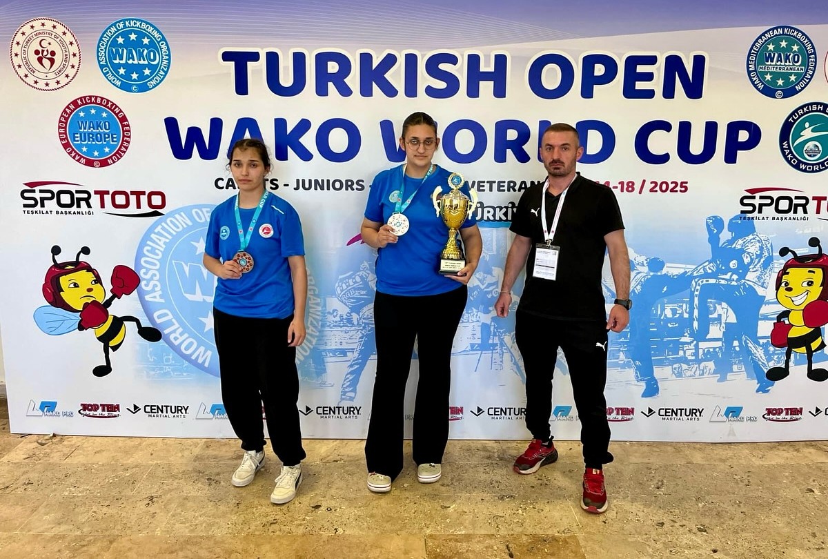 Çayırovalı sporculardan iki madalya