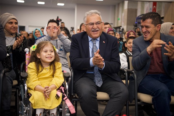 Başkan Büyükkılıç’tan Engelliler Haftası mesajı