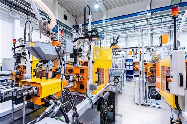 Sanayi işletmelerinin karı yılın ilk dört ayında yükseldi