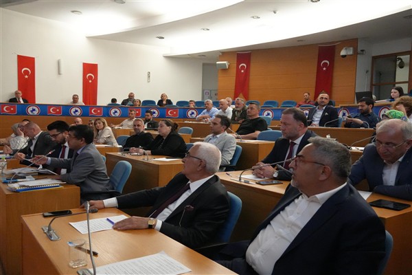 Düzce Belediye Meclisi’nin Mayıs ayı ikinci toplantısı düzenlendi