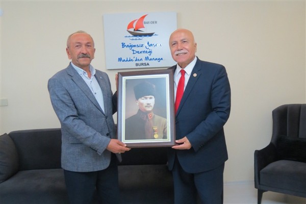 İYİ Parti Bursa İlçe Teşkilatı’ndan Bağımsız Yaşam Derneği’ne ziyaret