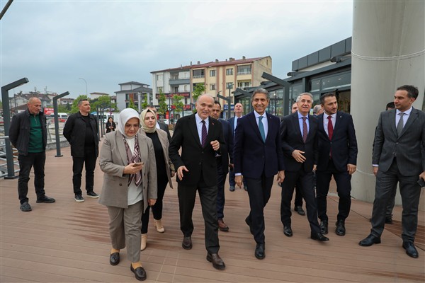 AK Parti Yerel Yönetimler Başkanı Demir’den Düzce Belediyesi’ne ziyaret