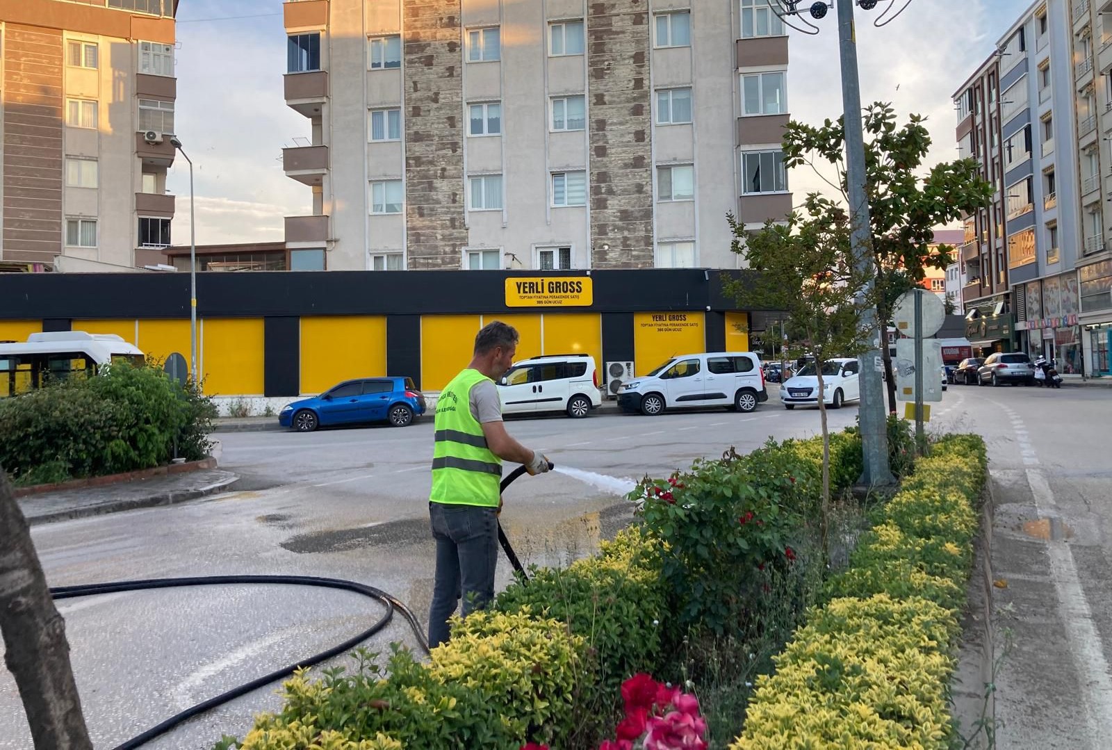 Orhangazi Belediyesi’nden Kurban Bayramı için temizleme çalışması