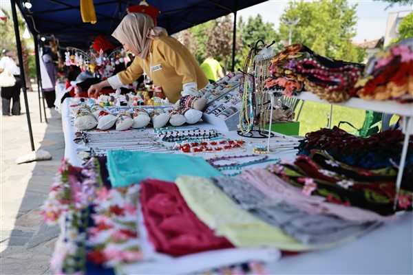 Başkan Ertemur: Pamukkale’nin temellerini güçlü ve üreten kadınlar ile birlikte atıyoruz