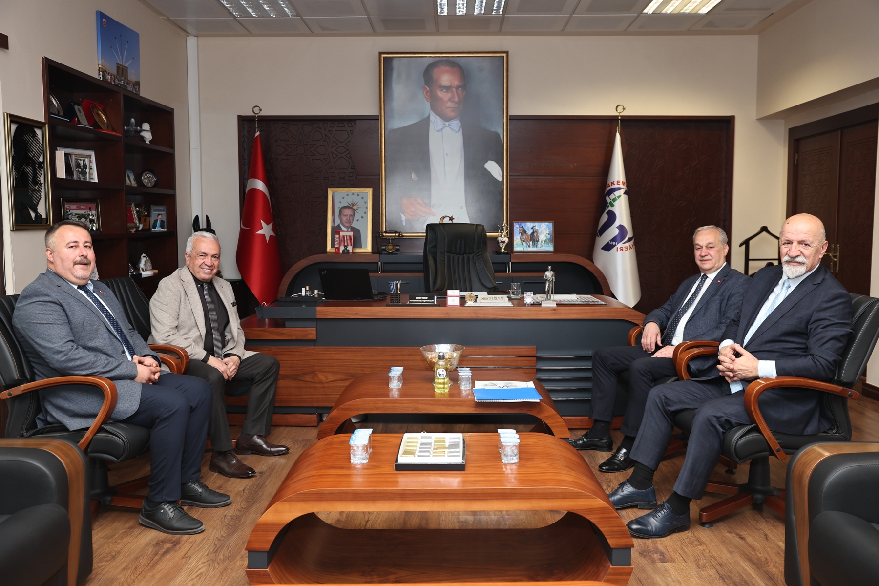 Başkan Özdemir’den iş birliği ziyaretleri