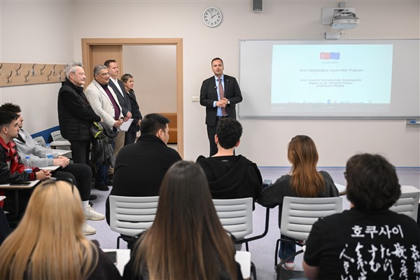 Ekşi: İklim kriziyle mücadelede en büyük gücümüz gençler