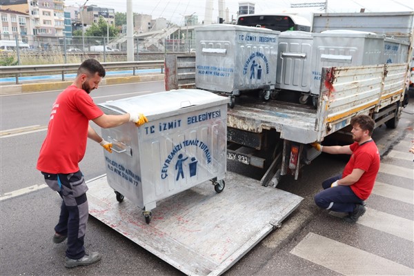 İzmit’te eskiyen konteynerler yenileniyor