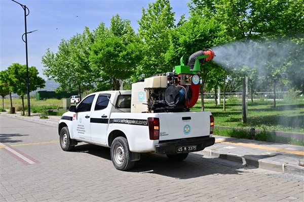 Manisa Büyükşehir’den, haşereyle mücadele çalışması