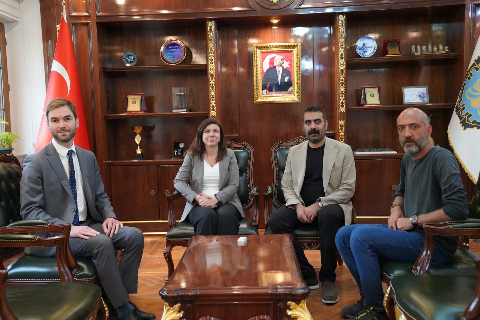 Bucak ve Hatun, Kanada’nın Ankara Büyükelçiliği Siyasi Daire Diplomatı Abonyi’yi ağırladı