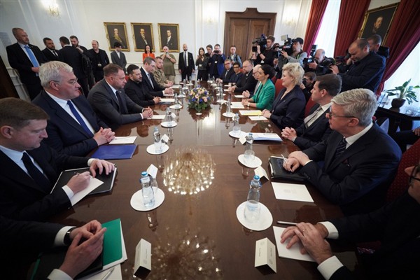 Zelenski, Çek Cumhuriyeti Parlamentosu Temsilciler Meclisi Başkanı Adamova ile görüştü