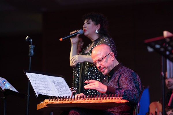 Bursa’da “Aşık Mahzuni Şerif’i Anma” ve “Aşk Masalı” konserleri