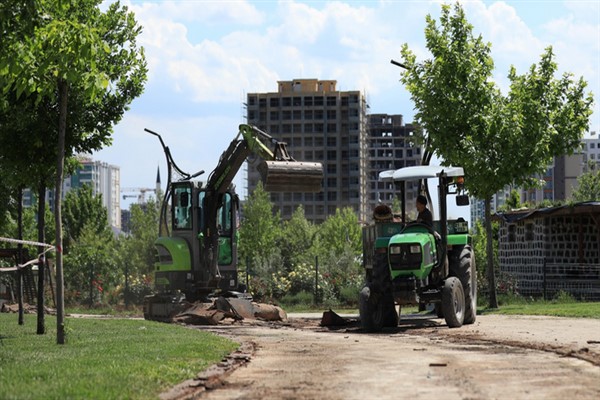 Kayapınar’da 7 park genel bakıma alındı