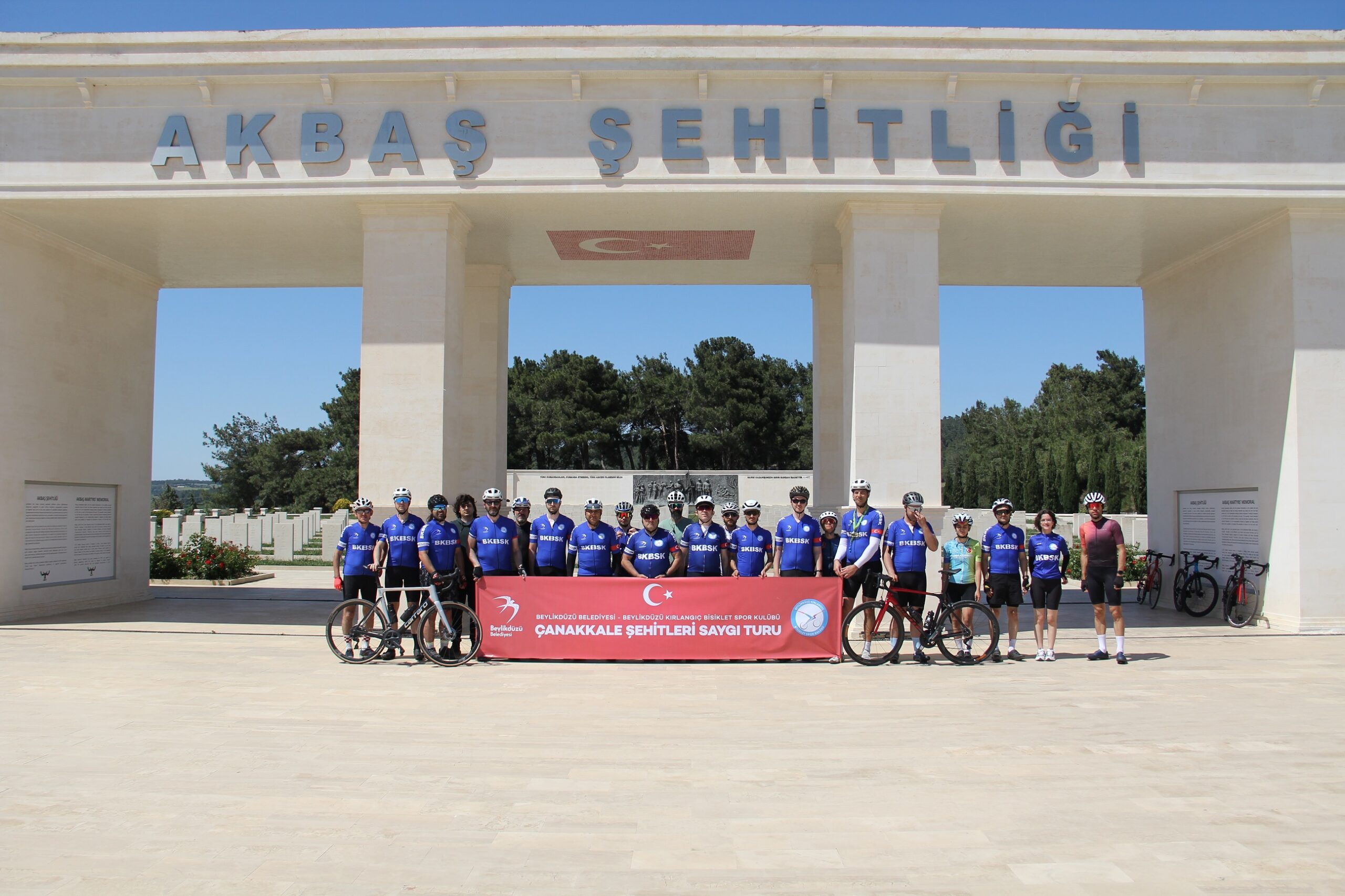 Sporcular 8. kez şehitler için pedal çevirdi