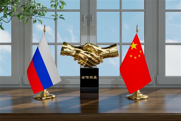 Xi’den, Çin ile Rusya arasında iletişimin güçlendirilmesi mesajı