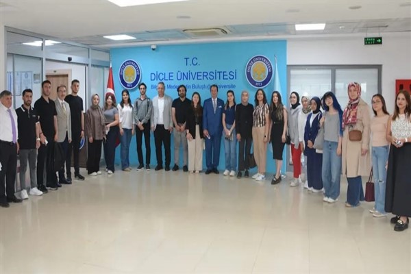 Dicle Üniversitesi’nden öğrenci topluluklarına destek