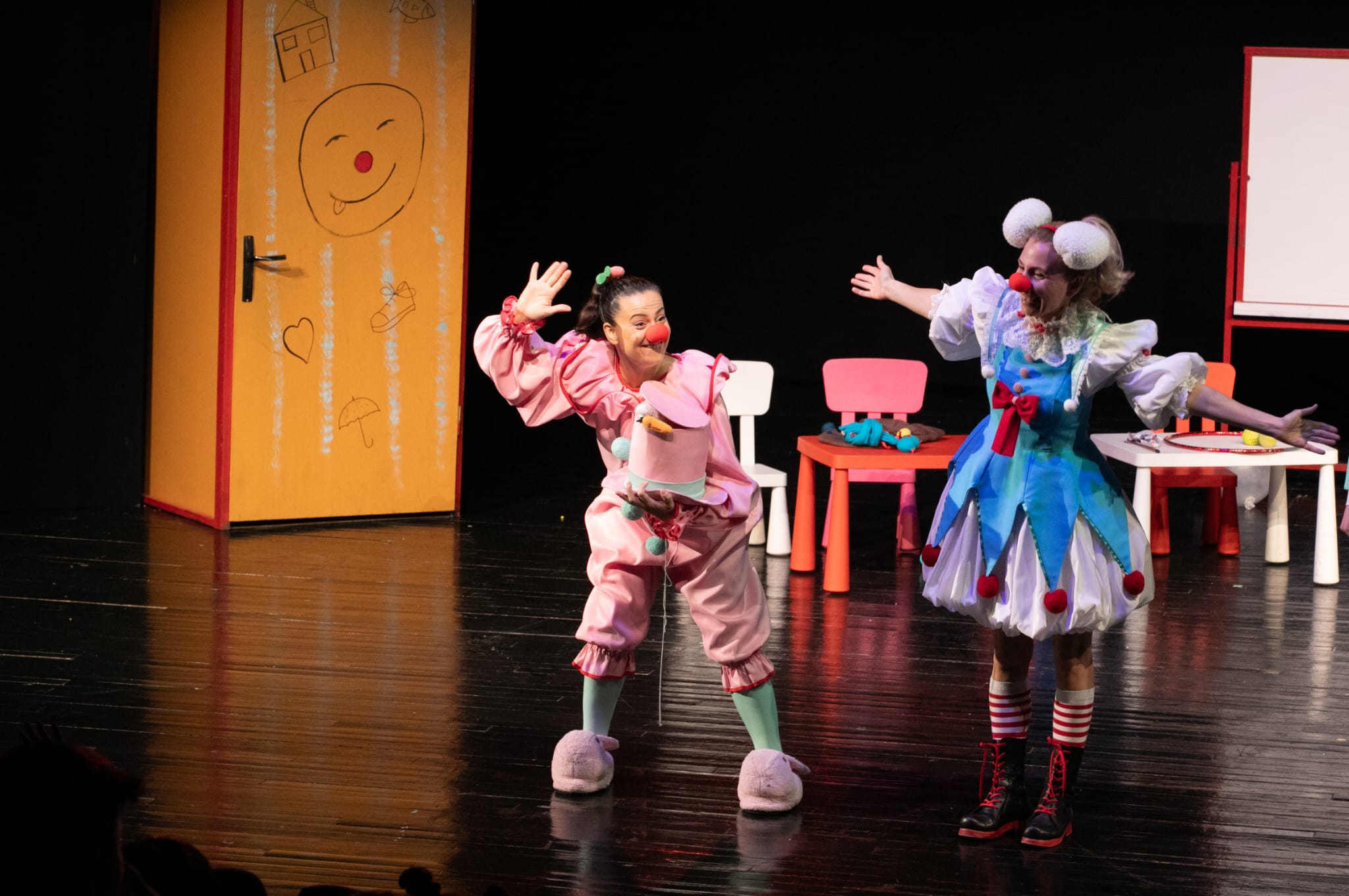 Soytarılar Okulu çocuklar için sahnelendi