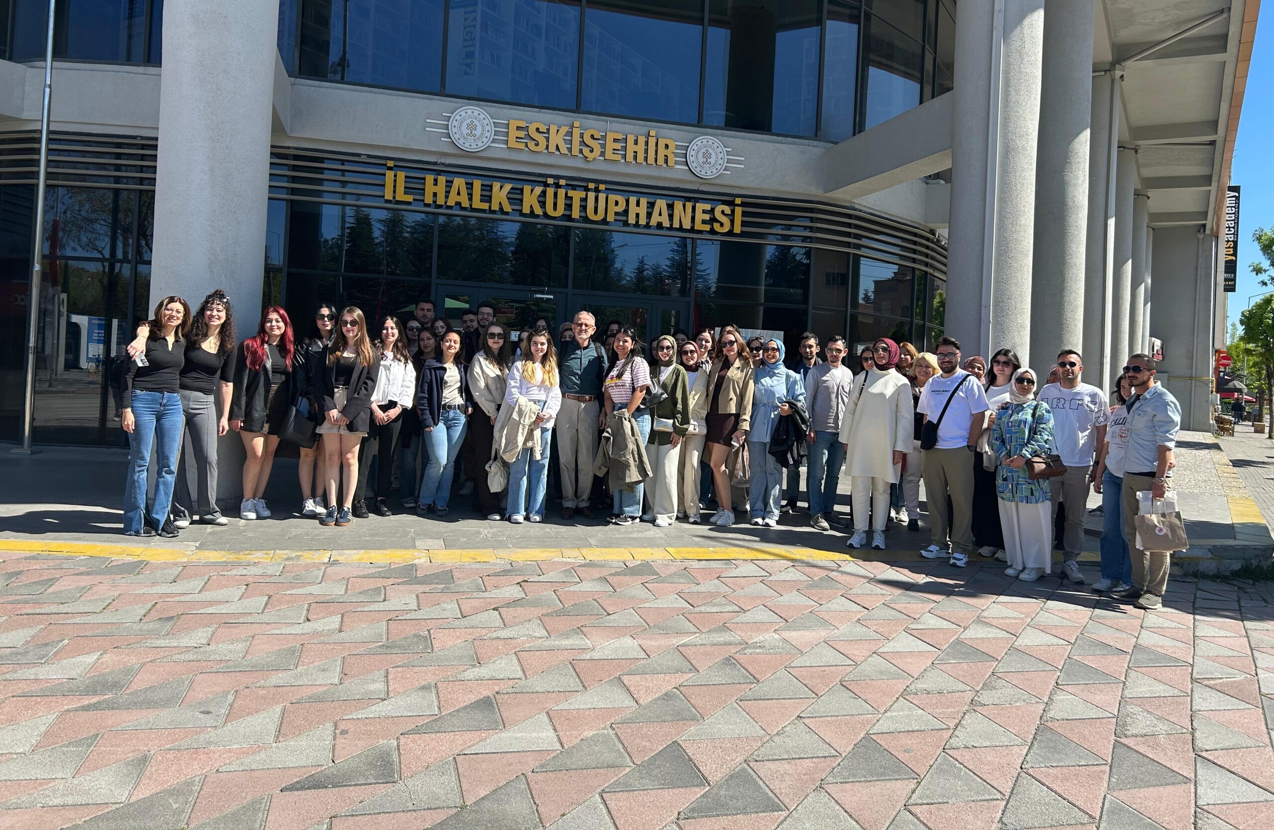 Mamak Belediyesi’nden Eskişehir İl Halk Kütüphanesi’ne ziyaret