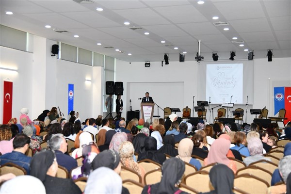 Başkan Genç: Anneler için ne yapsak azdır