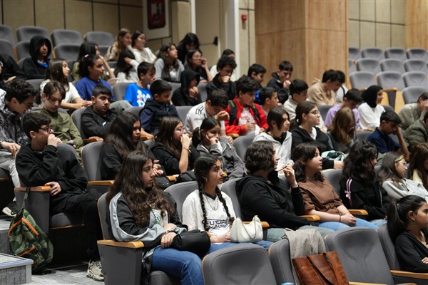 Kartal’da öğrencilere moral ve motivasyon semineri