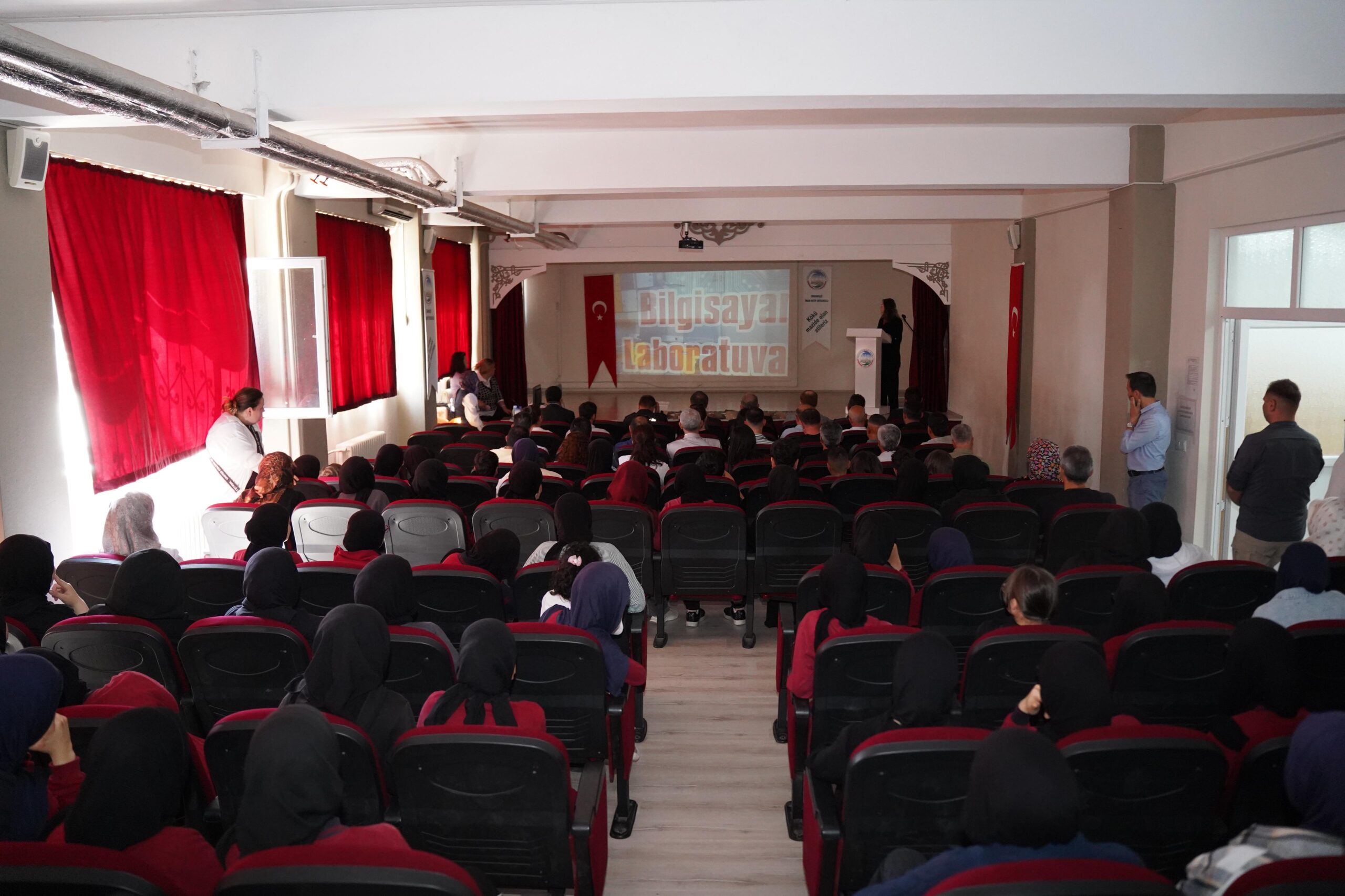 İstanbul’un Fethi’nin 572. yıl dönümü Orhangazi’de kutlandı