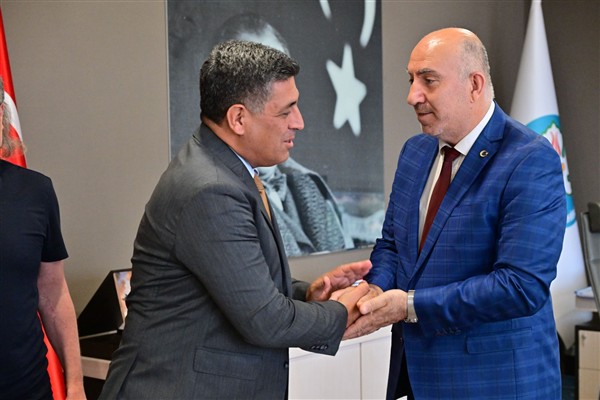 Genel Sekreter Deste, dernek temsilcilerini ağırladı