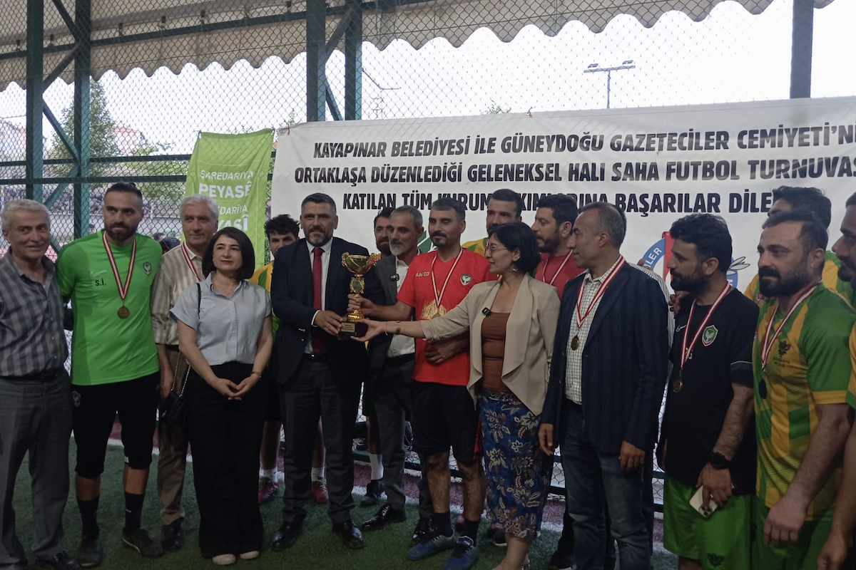 Kurumlar Arası Halı Saha Turnuvası’nda şampiyon Amedspor oldu